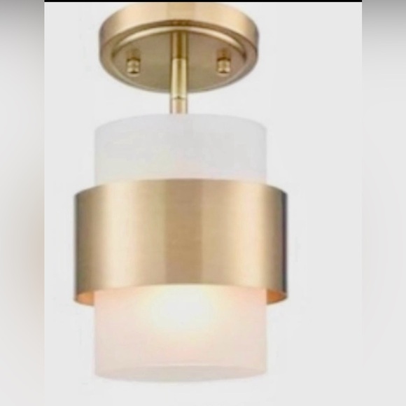 ADJUSTABLE PENDANT LIGHT - Picture 2 of 12